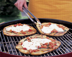Как приготовить тесто для запекания пиццы на гриле?